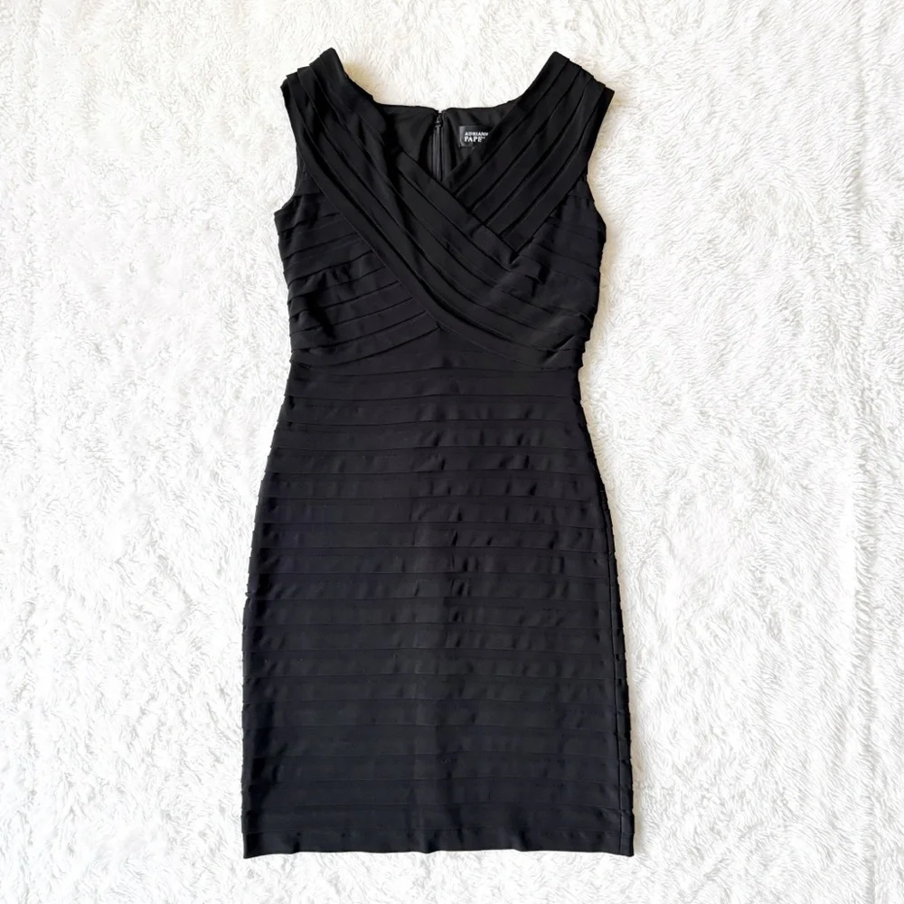 Adrianna Papell Woman Black V-Neck Sleeveless Sheath Dress US10 Evening Cocktail - Picture 2 of 9